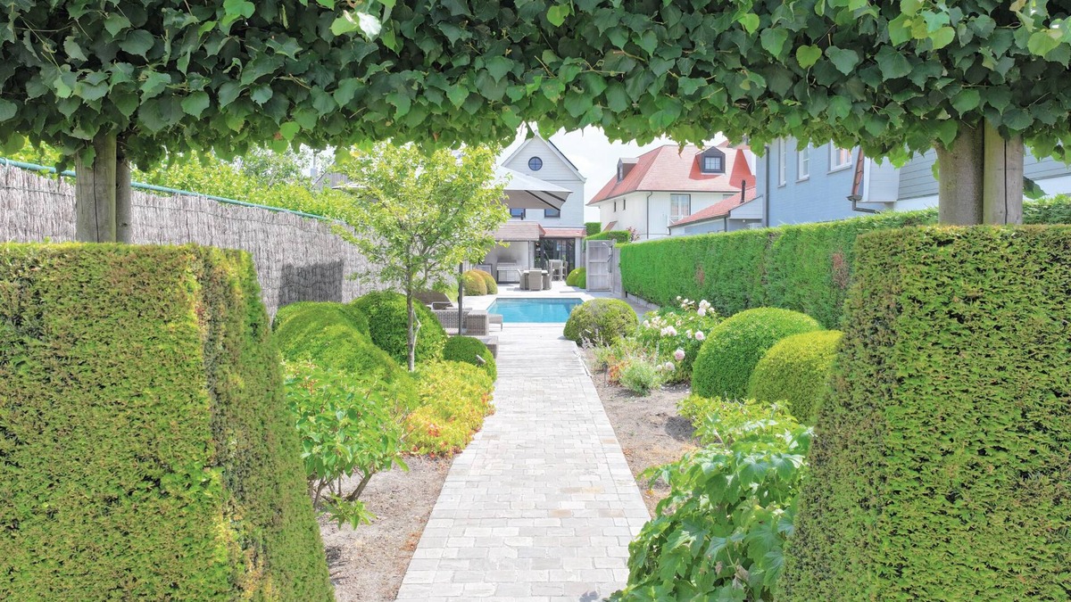 Knokke-Heist House | Luxury Townhouse With Pool old Town