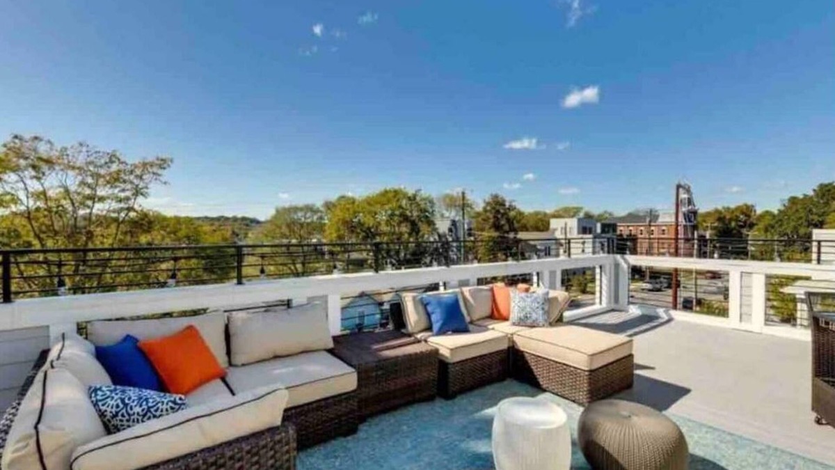 South Nashville House | Luxury Townhouse with rooftop view of downtown!