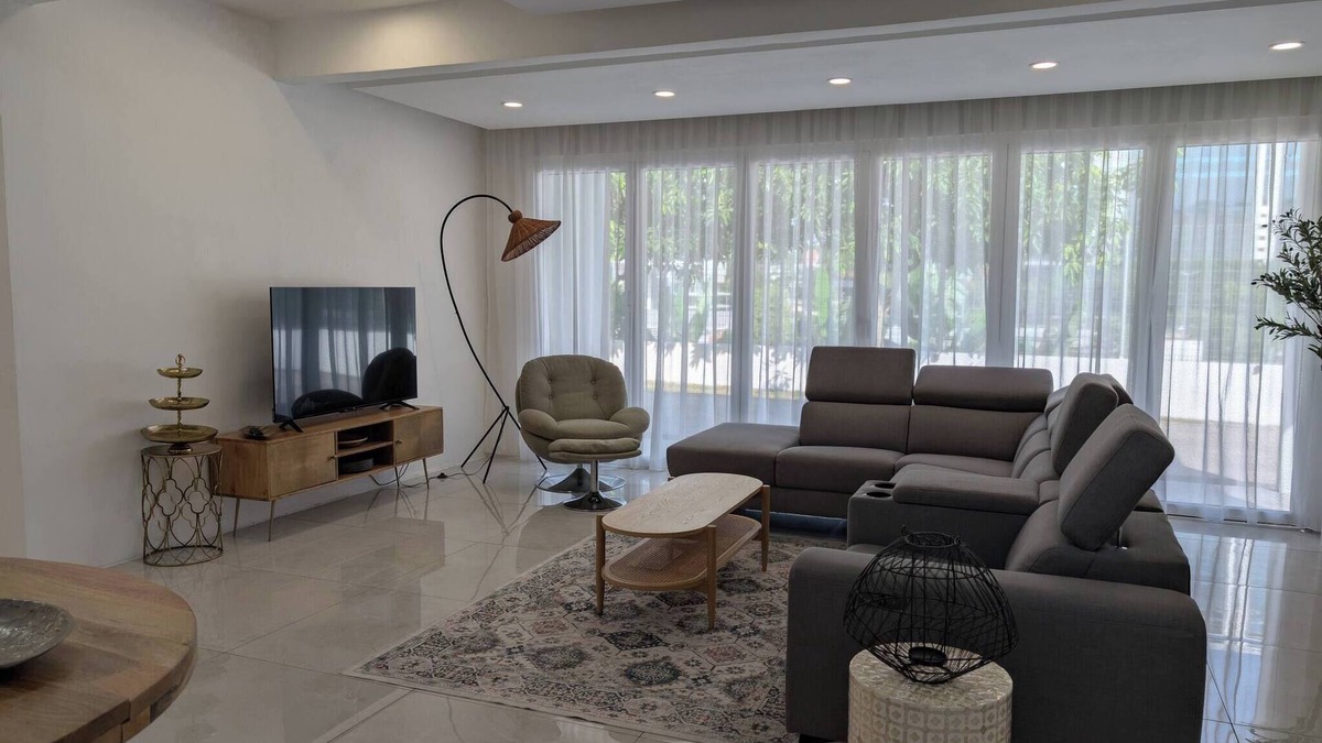 Sungai Penchala House | Luxury Tropical Bungalow in Damansara Golden Core