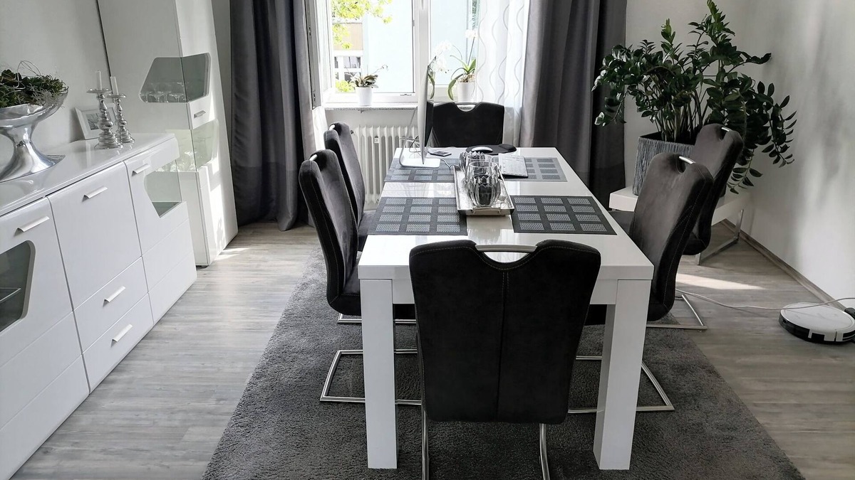 Zweibruecken Apartment | Luxury vacation apartment "Christine "100 sqm close to the city center Quiet location Wlan Stove