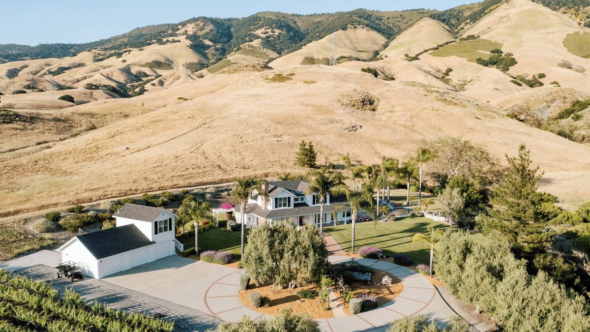 San Luis Obispo House | Luxury Vacation Rental in San Luis Obispo with Pool, Hot Tub and Waterslide