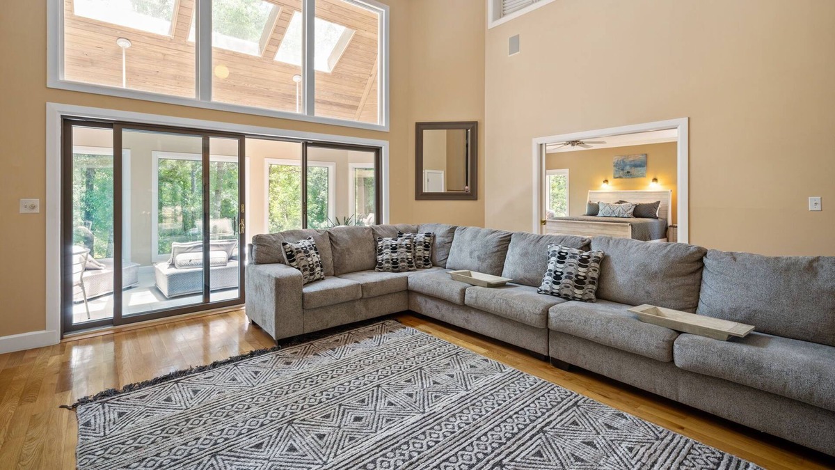 Daphne House | LUXURY Vacay! Secluded, Events Welcome, Waterpark + Golfing Nearby, Wifi, Slp 25