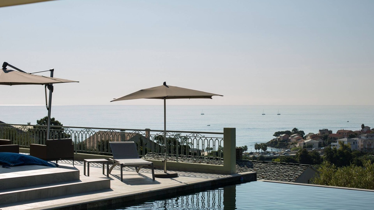 Figarella Villa | Luxury villa with sea view and swimming pool for 14 people