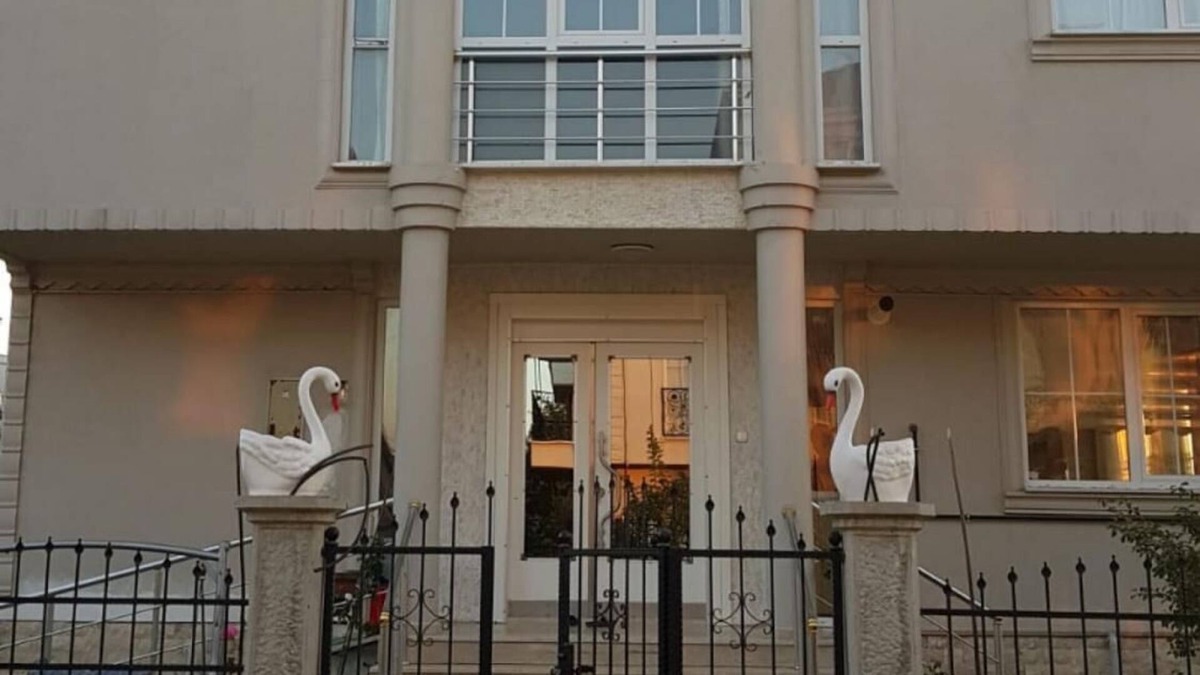 Cinarcik Villa | Luxury Villa 50 m to Beach in Cinarcik