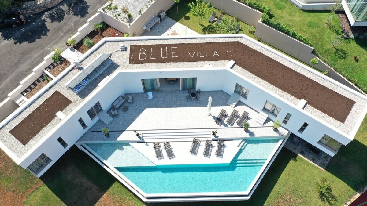 Zmijavci Villa | Luxury villa Azure in Imotski, wellness oasis