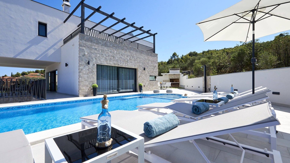Arbanija Villa | Luxury Villa Cor Mare with Pool