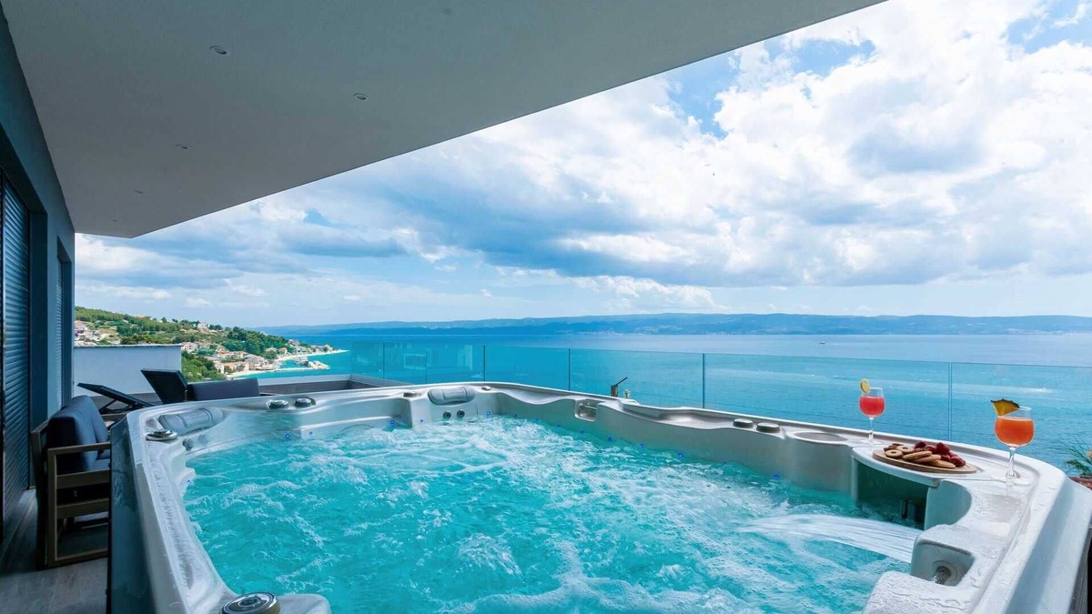 Jesenice Villa | Luxury Villa Grande Aria with Pool