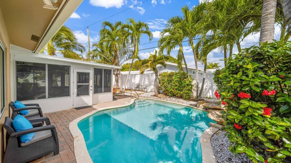 Fort Lauderdale House | Luxury Villa-Heated Amazing Pool-6min to the Beach