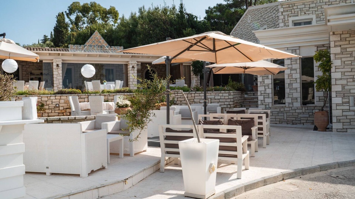 Agnos Villa | Luxury Villa Hera - Beachfront