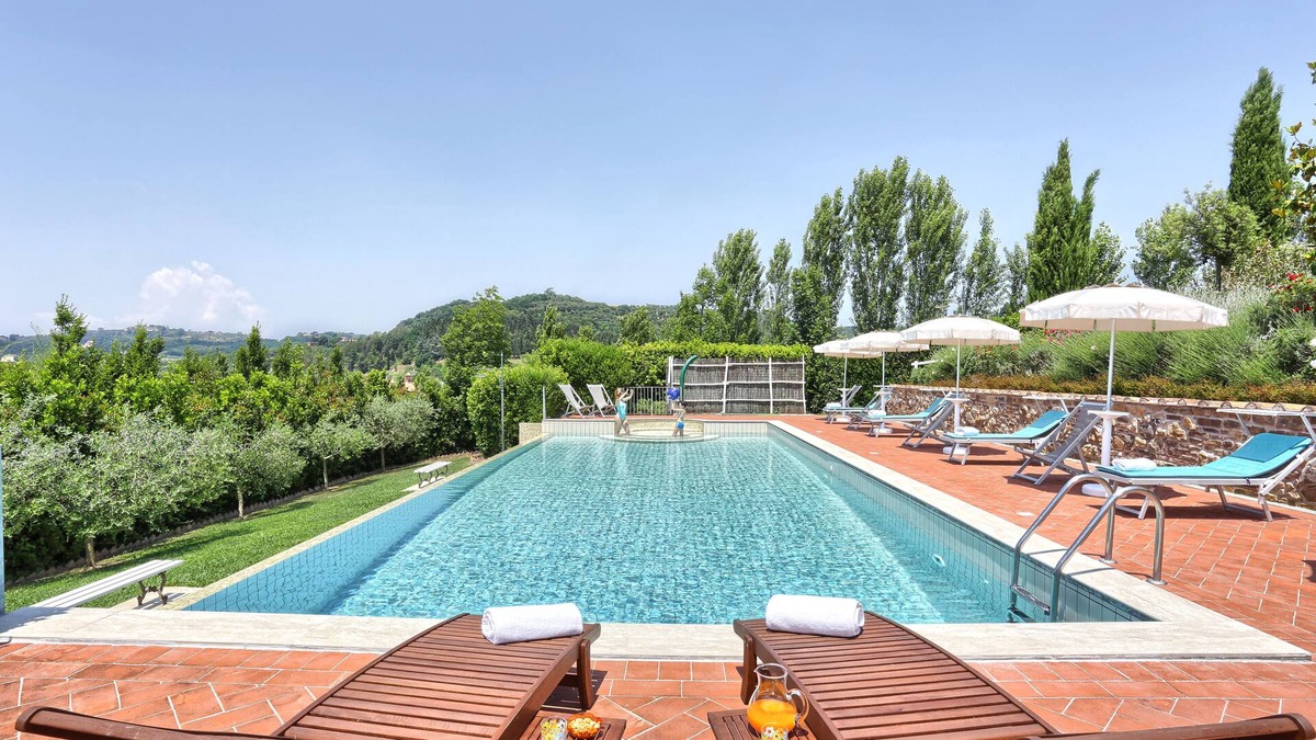 Palaia Villa | Luxury Villa in Tuscany with Pool near Pisa and Florence - Eight Bedrooms 14 pl