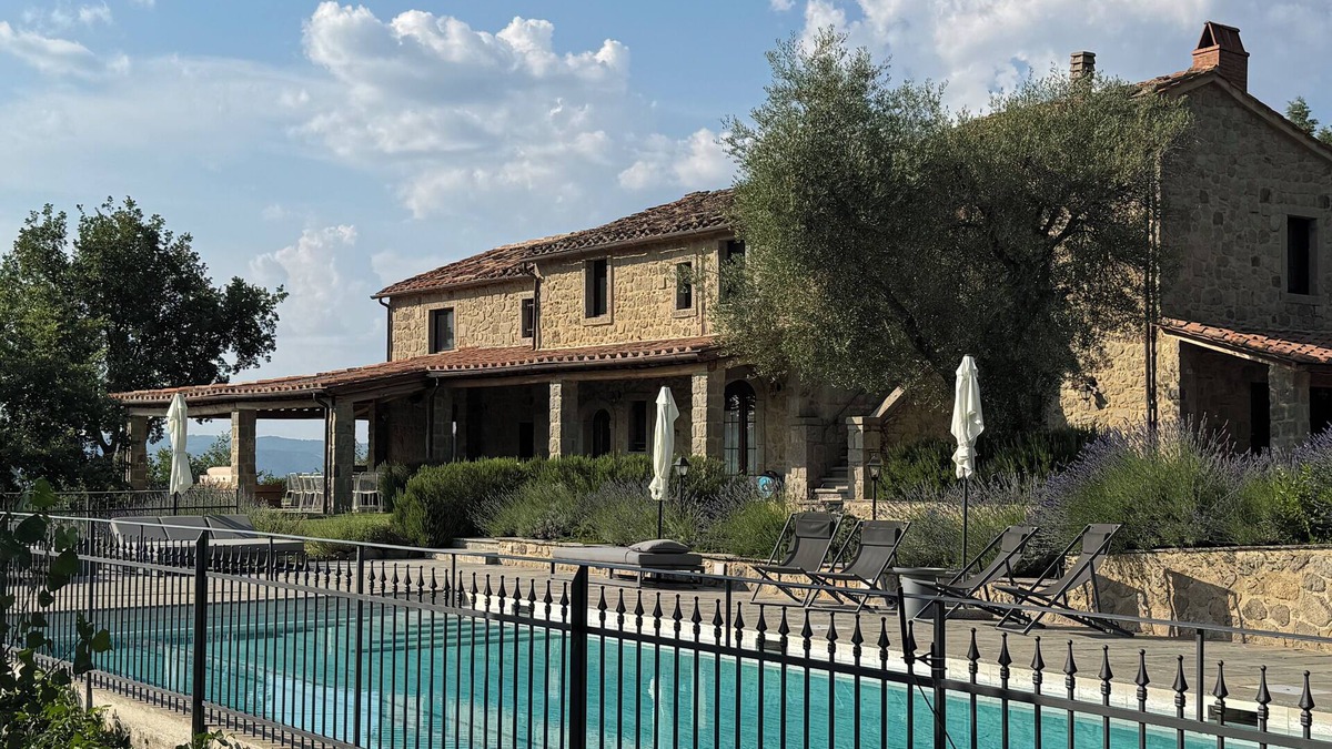 Castel del Piano Villa | Luxury Villa in Tuscany with Pool, Gateway to Val d’Orcia & Montalcino