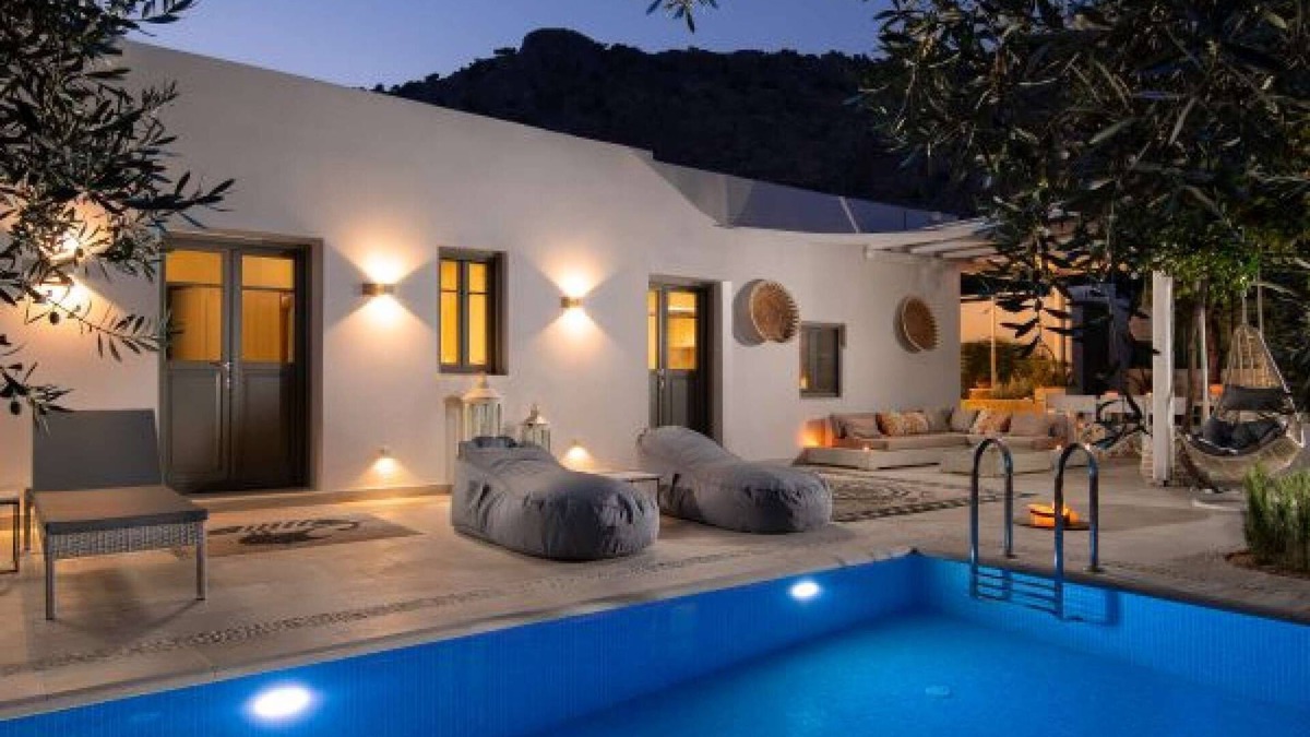 Pefkos Villa | Luxury Villa just minutes walk to beach & village of Pefkos with private pool!