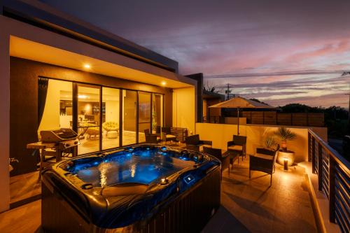 Maeda Villa | Luxury Villa Maeda