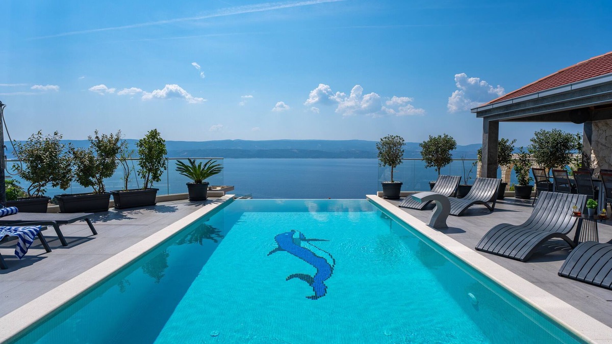 Stanici Villa | Luxury Villa POCRNJA with private heated pool, jacuzzi, sauna and pool table