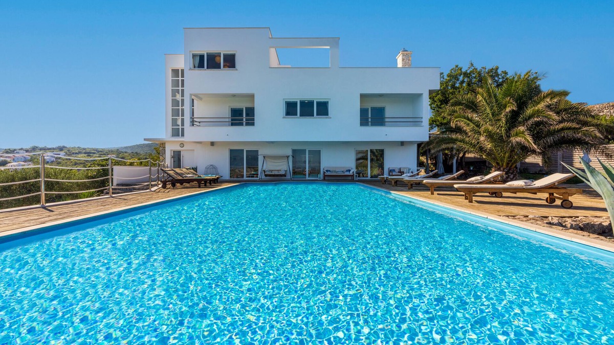 Vrbnik Villa | Luxury Villa Vrbnik - Krk - pool, tennis, pets, sea view, whirlpool & concierge