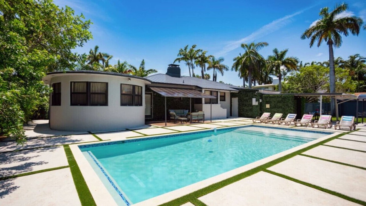 Hollywood Lakes House | Luxury Villa WALK 5 minutes to Hollywood Beach