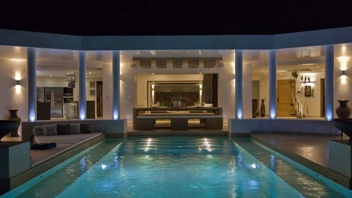 Public Villa | Luxury villa with a Southern Accent