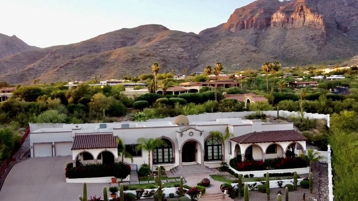 The Foothills House | Luxury Villa with Best Views in Tucson