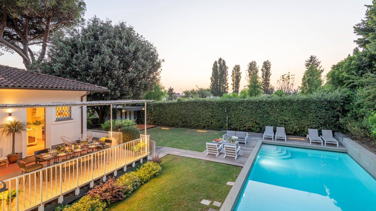 Pietrasanta Villa | Luxury Villa with Pool in Pietrasanta close to the Beach