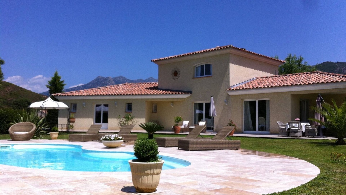 Valpaja Villa | Luxury villa with pool and spa in Ajaccio