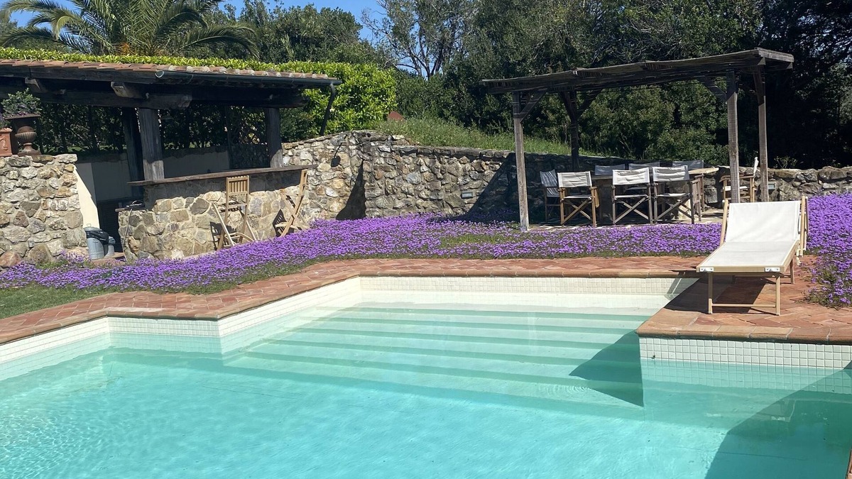 Monterotondo Marittimo Villa | Luxury villa with private pool and large garden near Follonica and Piombino