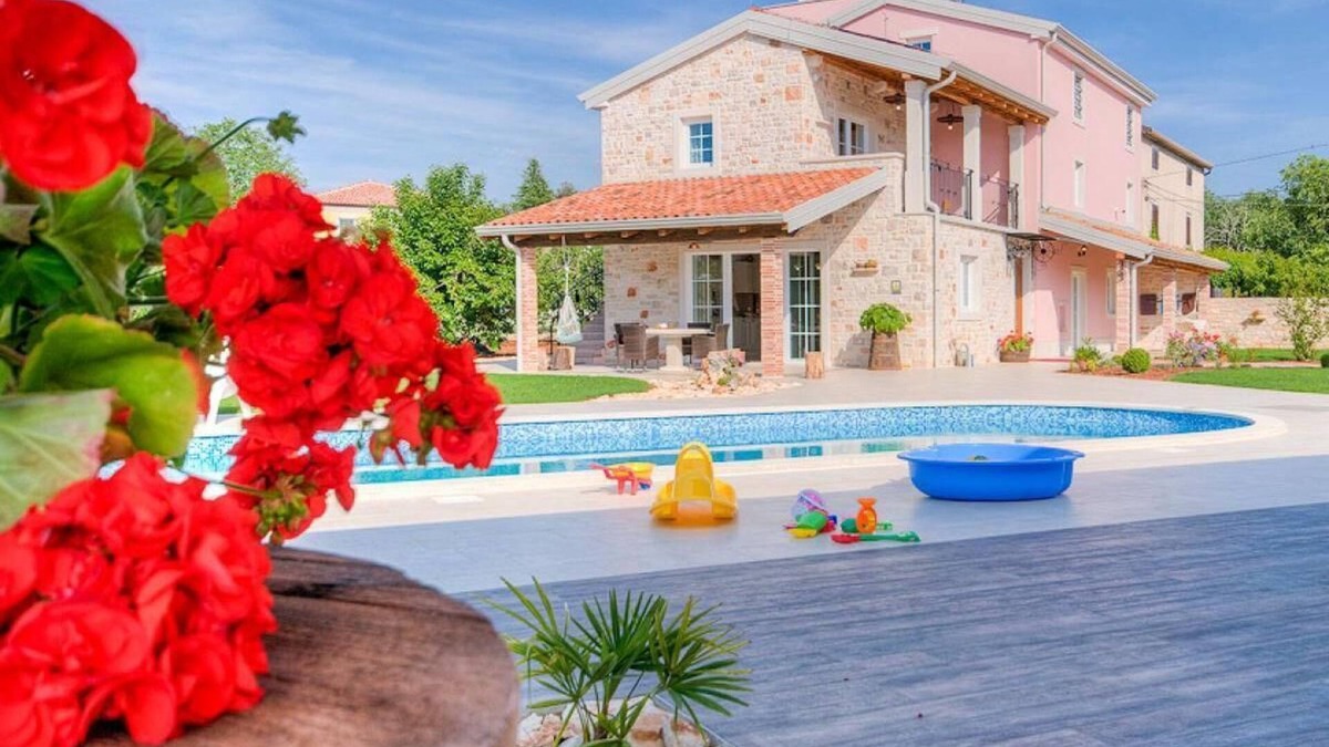 Babici Villa | LUXURY VILLA with SPA and PRIVATE POOL