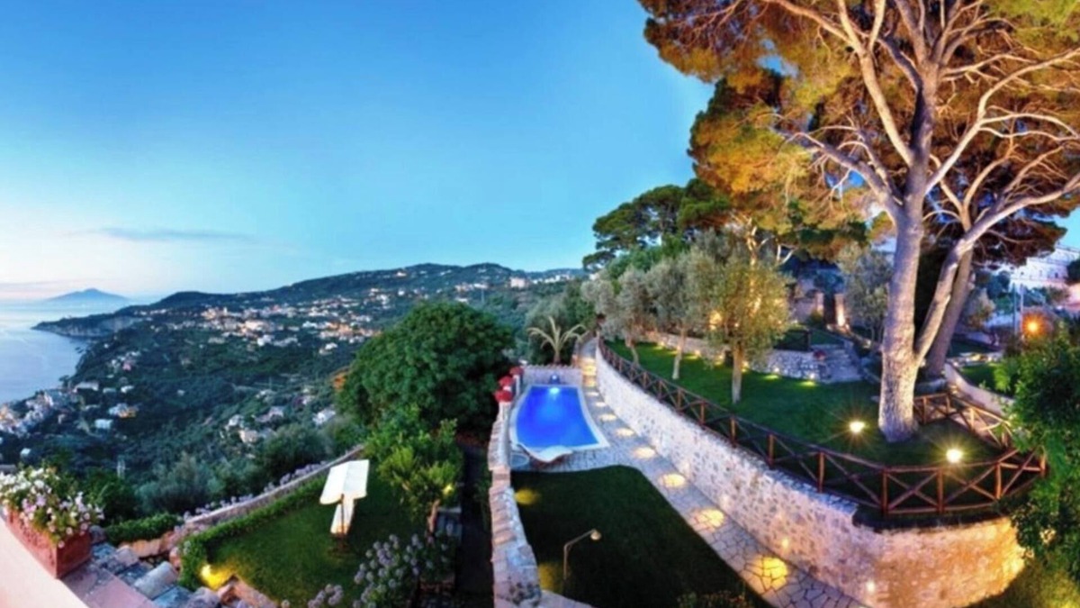 Schiazzano Villa | LUXURY VILLAS ZILIC RENTALS - "Villa Capriana"Massa Lubrense - 5 bedrooms + Pool