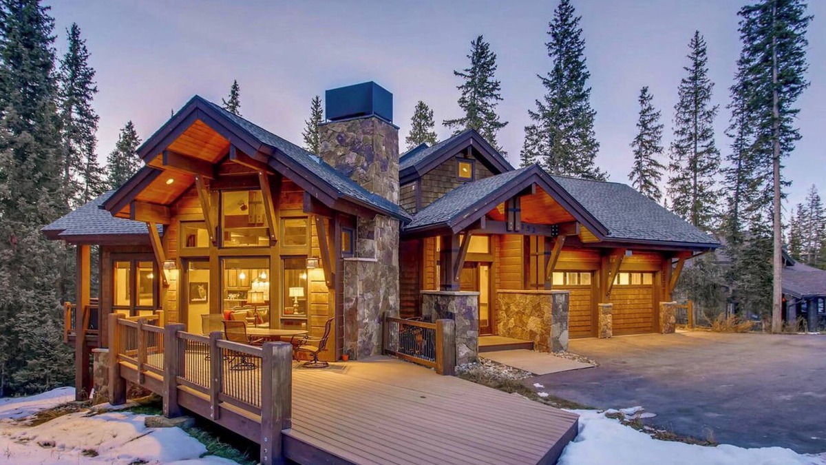 Boulder Ridge House | Luxury W/Mountain Views + Hot Tub + Close to skiing - Rocky Mountain Lodge
