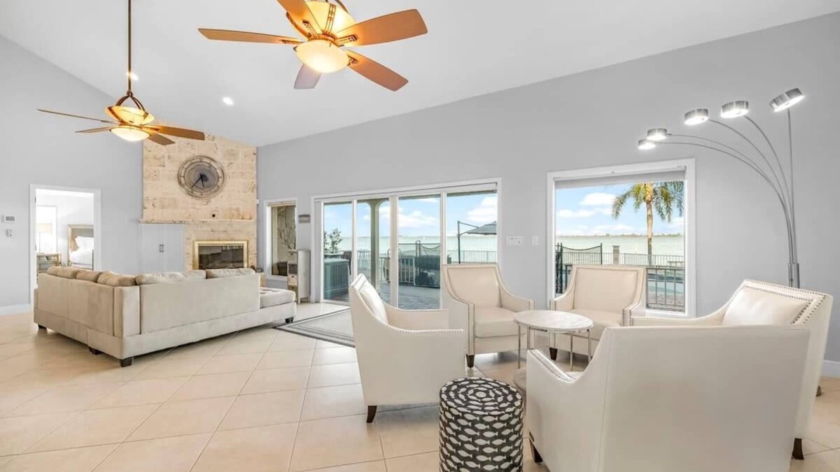 Sanders House | Luxury Waterfront Pool Home-5BD/5BA