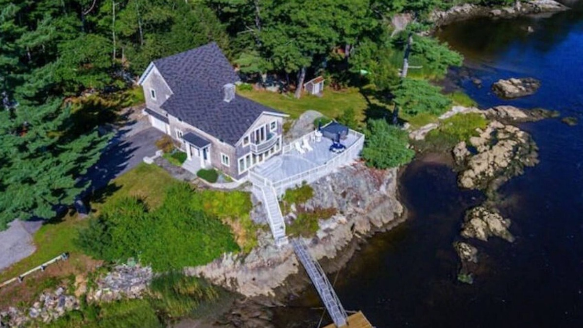 Bath House | Luxury Waterfront Private Property with Hot Tub