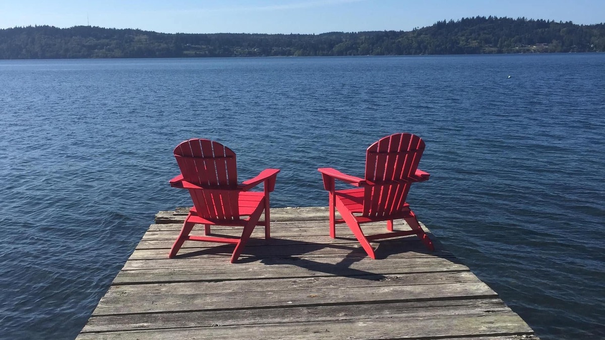 South Colby House | Luxury Waterfront Vacation Hideaway: family friendly, whales, birding, & more!