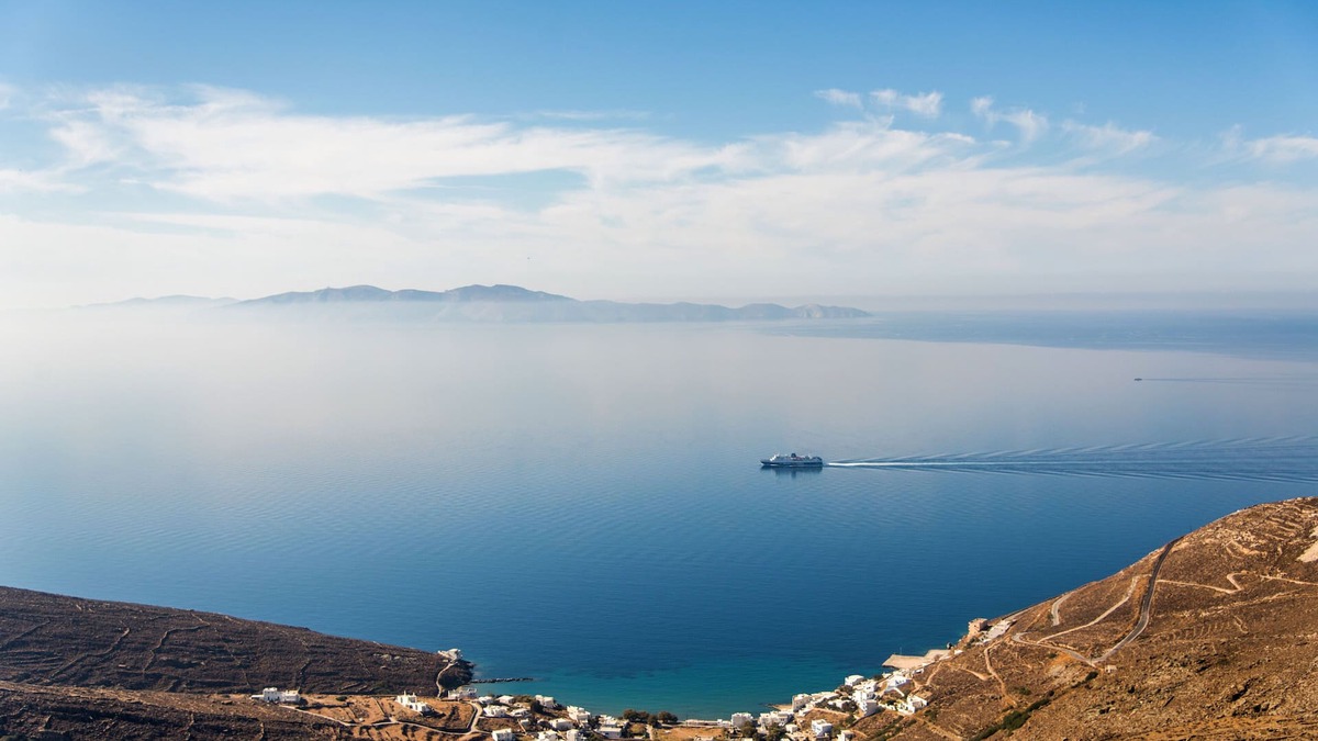 Exomvourgo House | Luxury Wave Maisonette Ormos Isternion Tinos