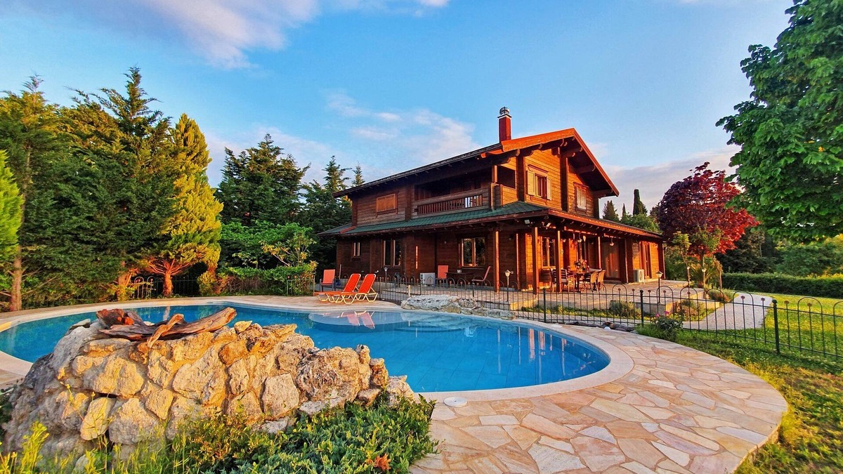 Kato Korakiana Villa | Luxury Wooden Villa with Pool, The Nest