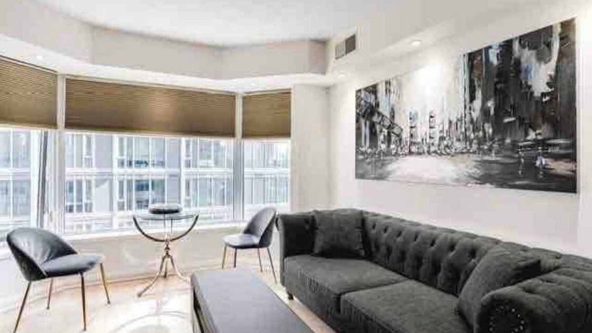 Bloor-Yorkville Condo | Luxury Yorkville Escape | Condo in Prime Location