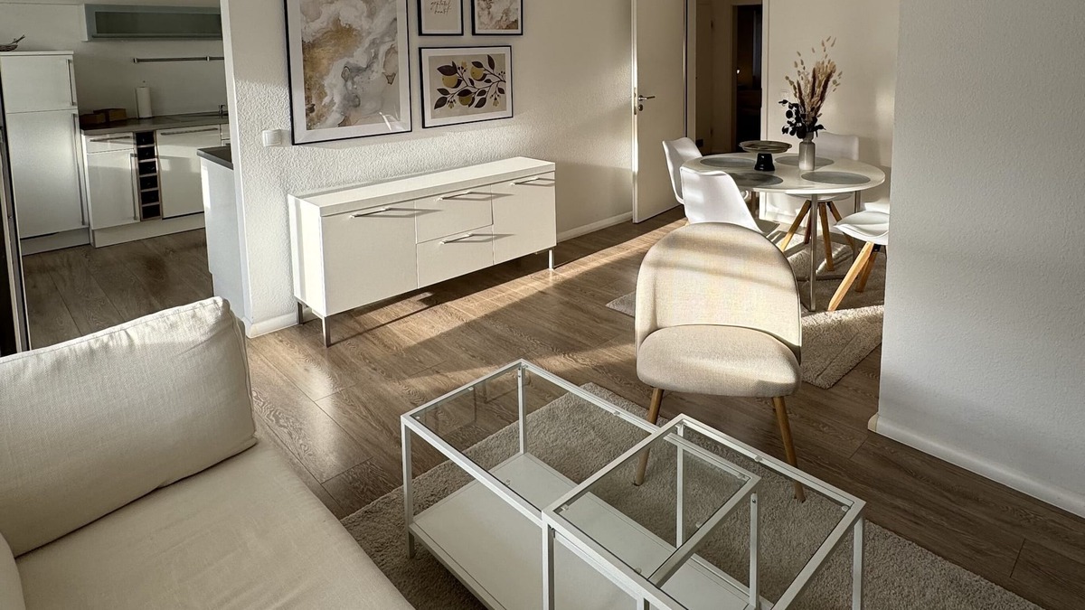 Sudweststadt Ostlicher Teil Apartment | Luxus-3-zimmer Wohnung am Kolpingplatz Inkl. Garage und Balkon