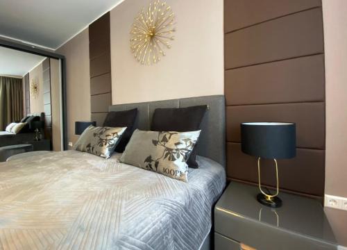 Ruhrallee Ost Apartment | Luxus Apartment with balcony