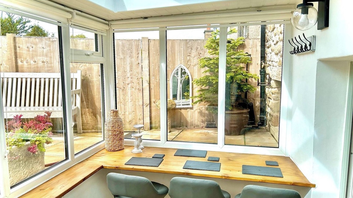 Eyam Cottage | Lydgate Cottage