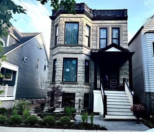 North Center House | Lyons' Den
