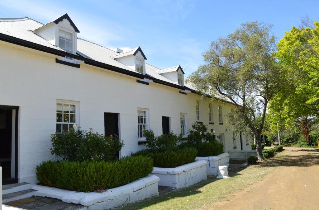 Pontville Bed & Breakfast | Lythgo's Row Colonial Cottages