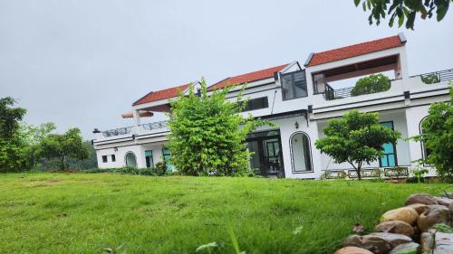 Ba Vi Villa | Mây Trắng Farmstay Villas Venuestay