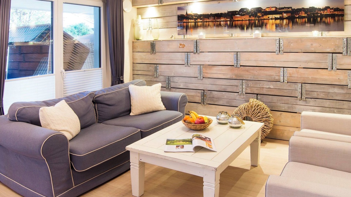 Murwik Apartment | Möwennest - parking space, terrace, washing machine, beach chair, garden furniture, shower