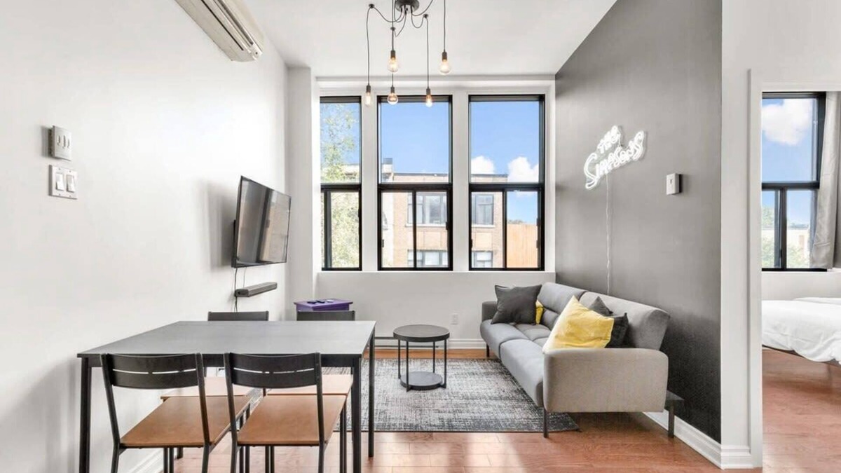 Milton Park Apartment | M11 | Boulevard Suites: 3-BR Simpsons Suite 3G