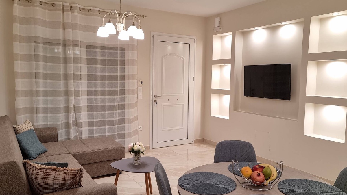 Petaloudes Apartment | Ma Maison Bleue - Apartment in Rhodes at Kremasti village, near the airport
