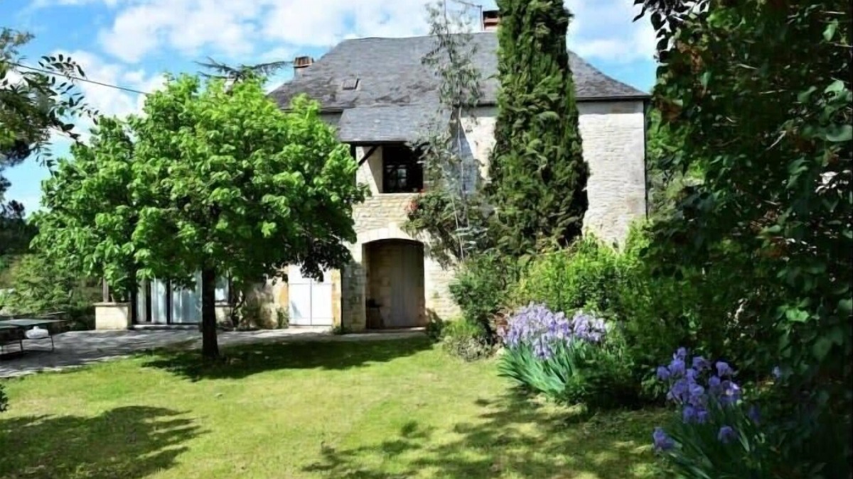 Floirac House | Ma maison de famille en Quercy avec piscine