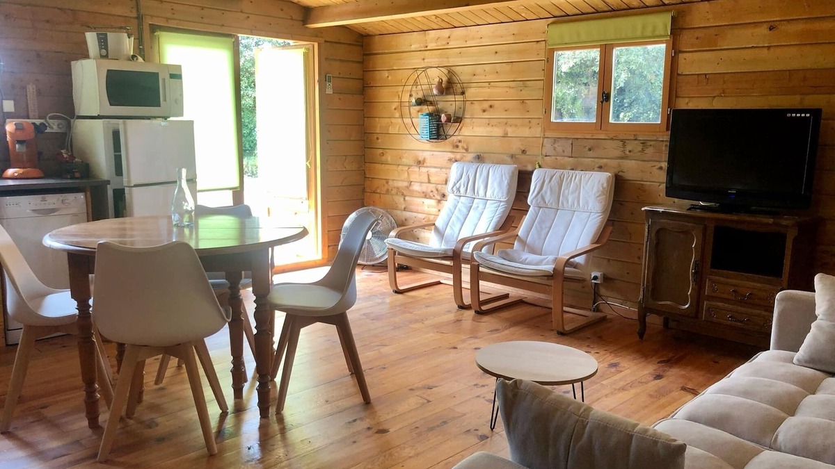 La Roque-sur-Ceze Ski Chalet | Ma petite cabane à la roque sur ceze