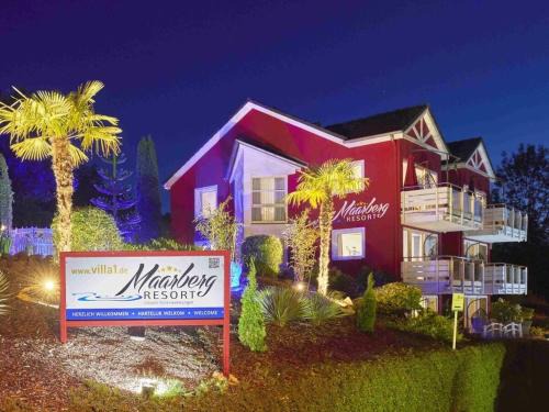 Schalkenmehren House | Maarpanorama in het Maarberg Resort