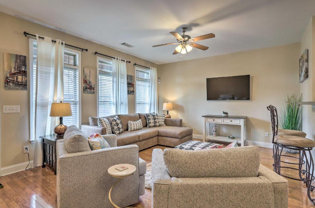 Macon House | Macon Townhome with Patio - 5 Mi to Downtown!