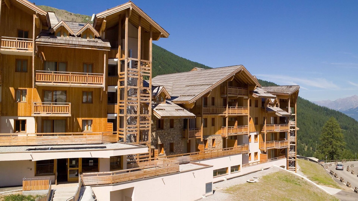 Les Orres House | Madame Vacances - Residence Les Balcons des Airelles