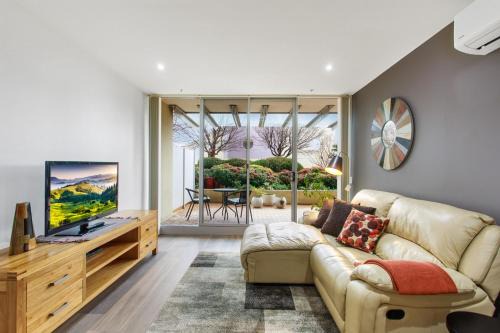 Phillip Apartment | MadeComfy Spacious Canberra Living with Courtyard