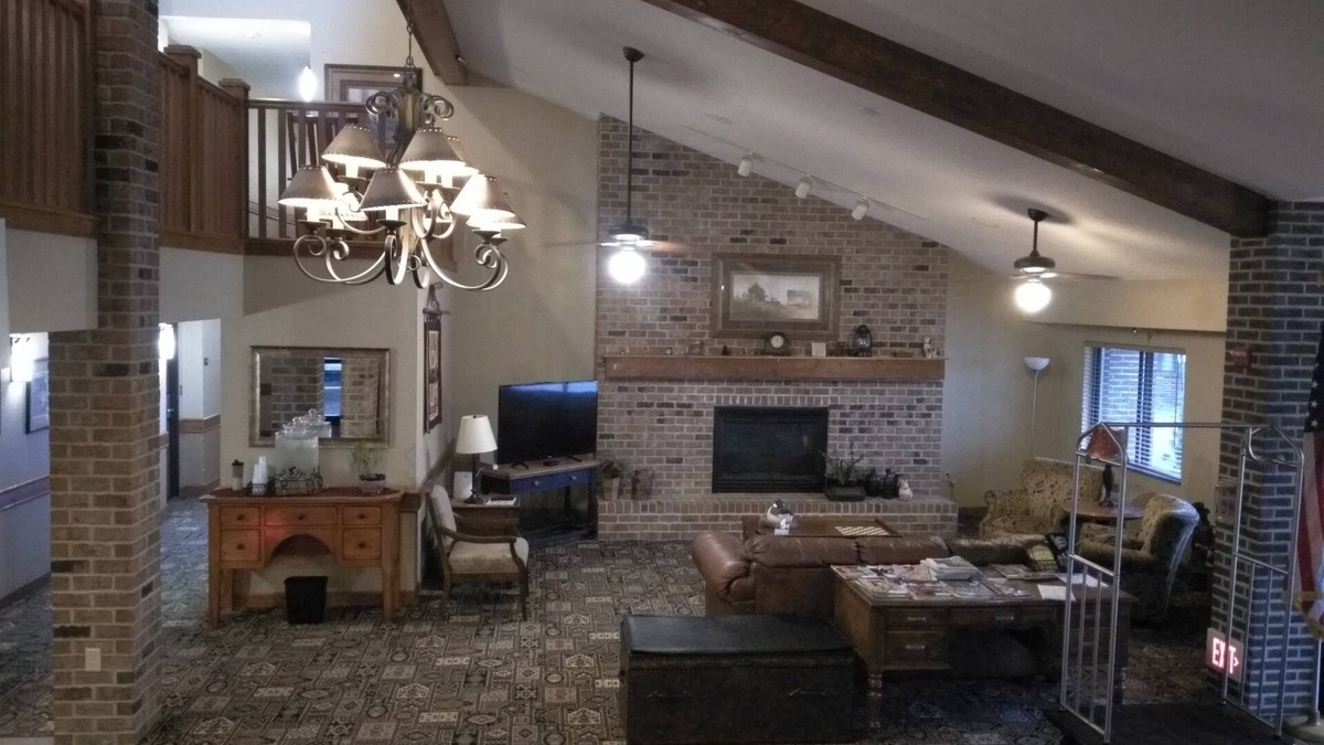 Madelia Hotel | Madelia Hotel & Suites